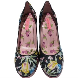 Betsey Johnson floral heels 9.5
